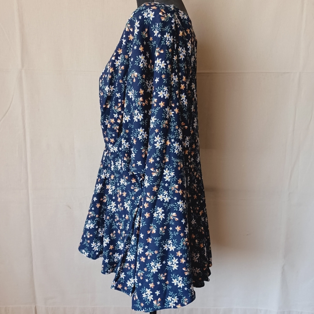 Peasant Floral Top - Picture 6 of 8